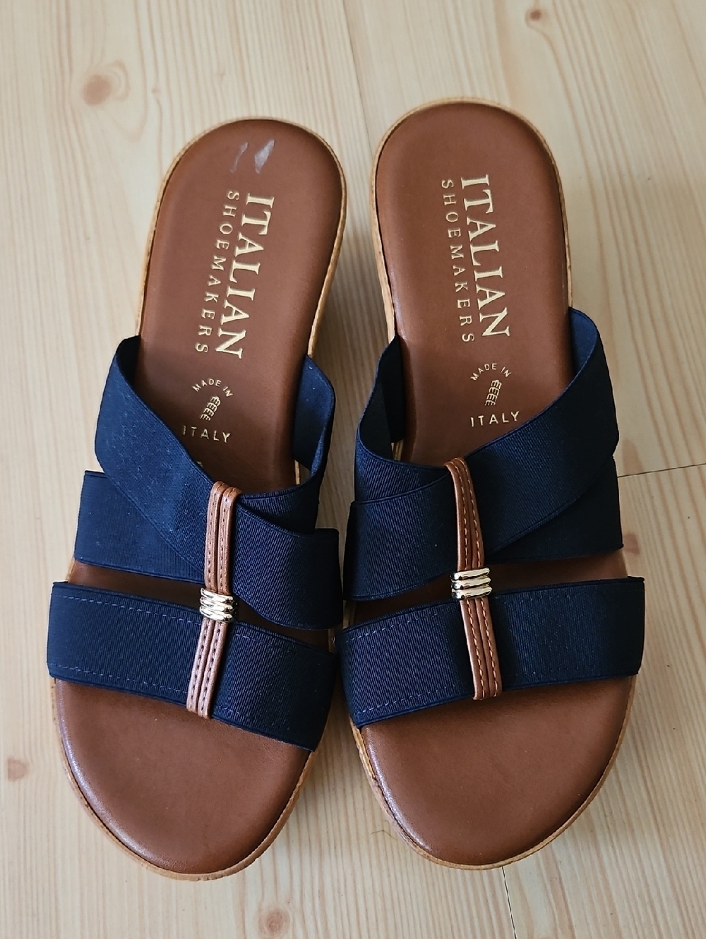 Italian Shoemakers Navy and Brown Crisscross Slide Sandals